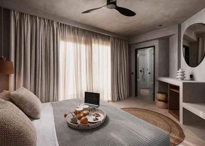Myra Hotel