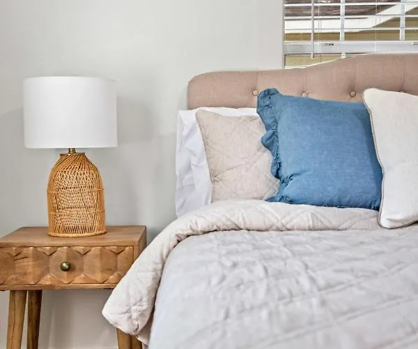 Charming Saints Street Cottage