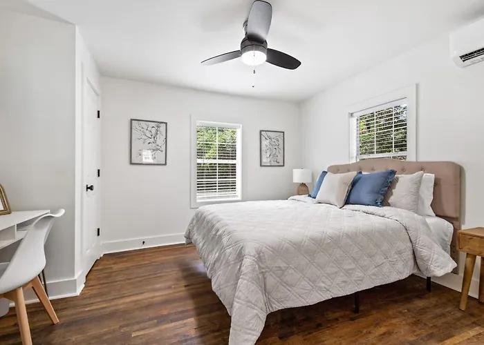 Charming Saints Street Cottage