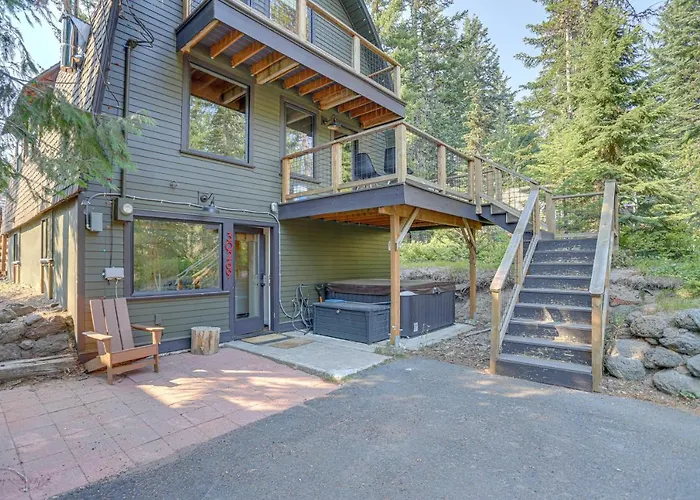 The Bow Roof Cabin - Meredith Lodging