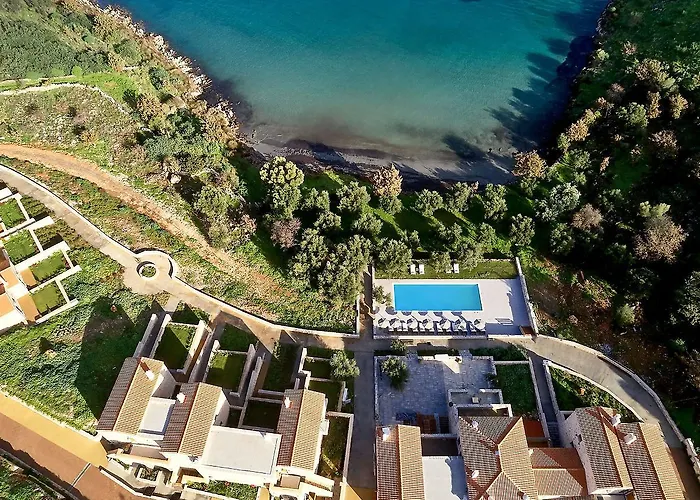 100 Rizes Seaside Resort