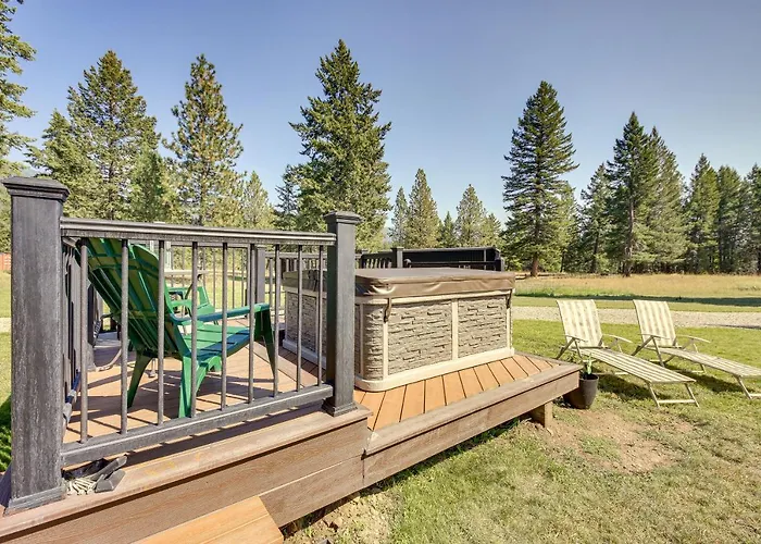 Eureka Vacation Rental: Steps To Creek & Fishing!