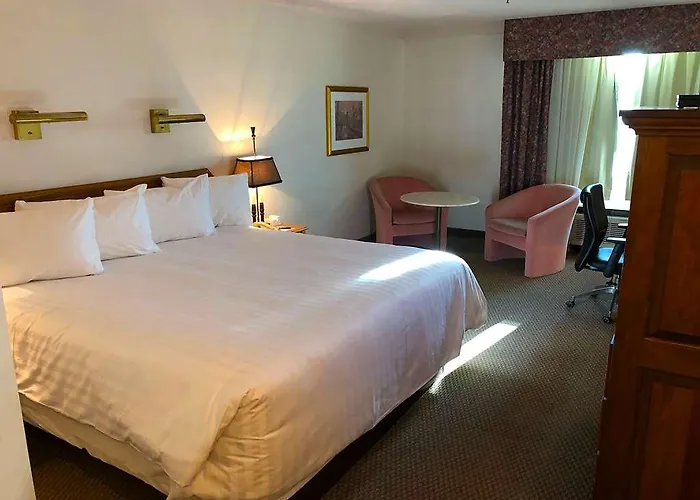 Hotels Gouverneur Montreal Lle Charron