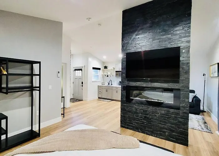 Penthouse Suite At Meadow View!
