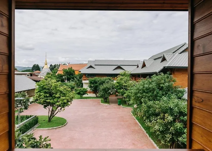 Huen Him Kong Hotel Phrae