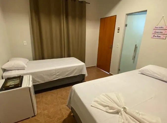 Hotel Paraiso - Fácil acesso as faculdades e FarmShow