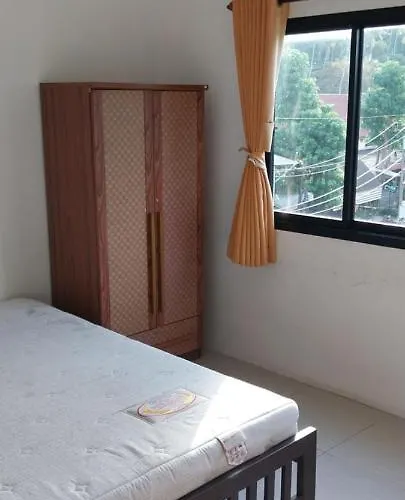 Ava 2 Budget Hotel Koh Tao