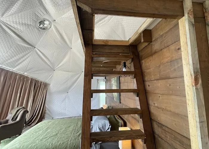 Canyon Rim Domes - A Luxury Glamping Experience!!
