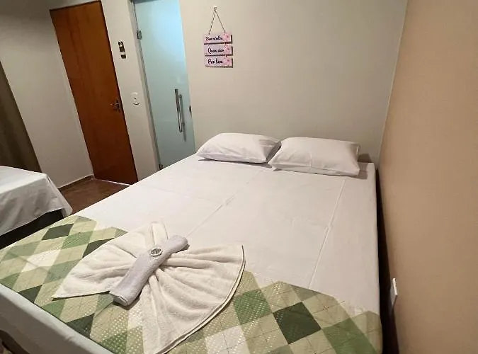 Hotel Paraiso - Fácil acesso as faculdades e FarmShow