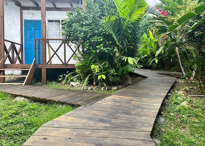 Jamaica Colors Hotel&Eco-Retreat