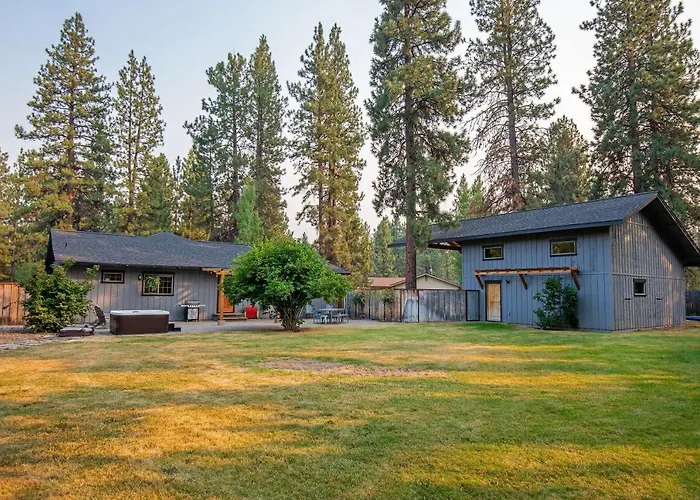 Sisters Basecamp - Meredith Lodging