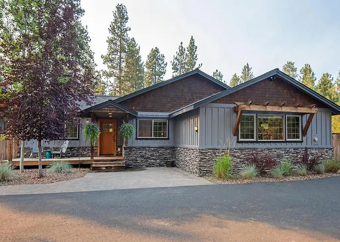 Sisters Basecamp - Meredith Lodging