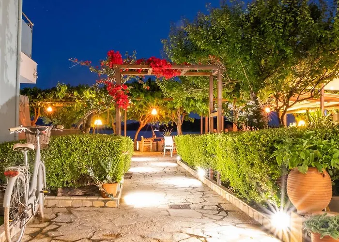 Armeno Beach Hotel