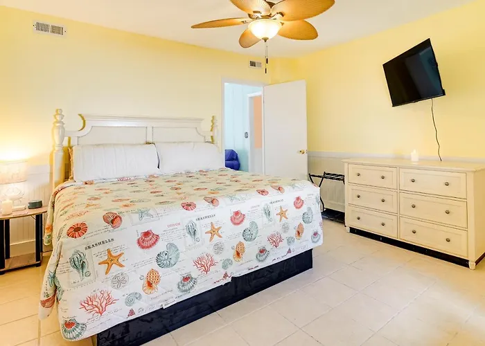 Pawleys Island Retreat - Golf Cart Included!