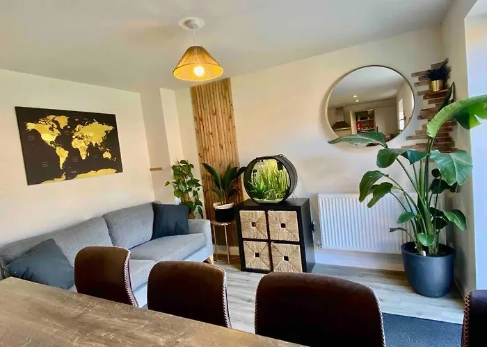 Chester House, Hampton Water 3 Bed By Belmont Places