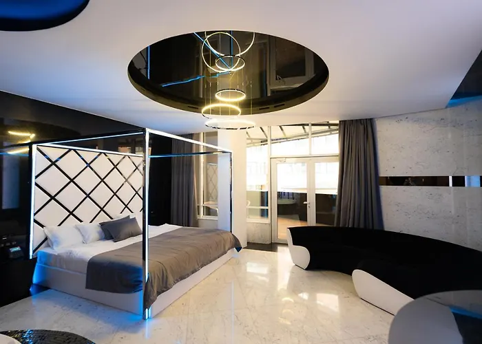 Tsarsky Hotel