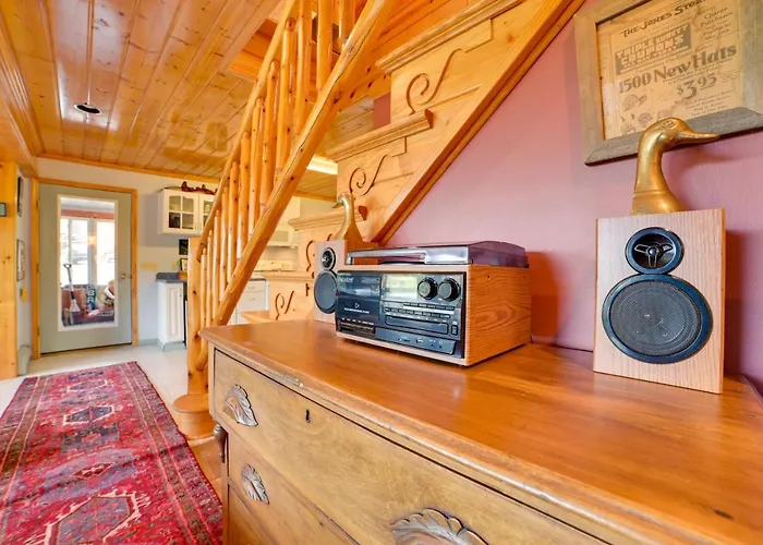 Riverfront Cheboygan Cabin W/ Kayaks & Dock!