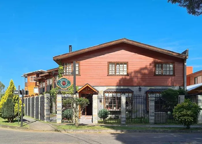 Hostal Collins House