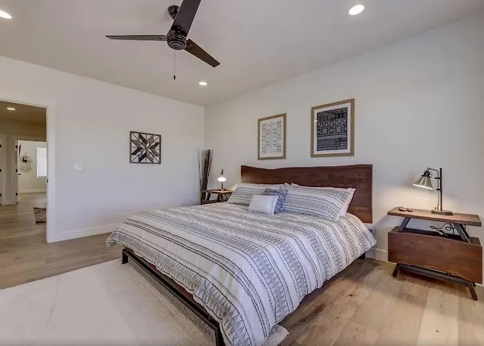 New Townhome - Private Hot Tub, Fire Pit & Pool At Quiet Vida-Sol Community
