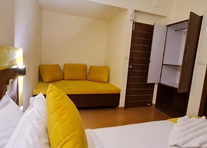 Ronaldos Hotel & Restaurants Baga