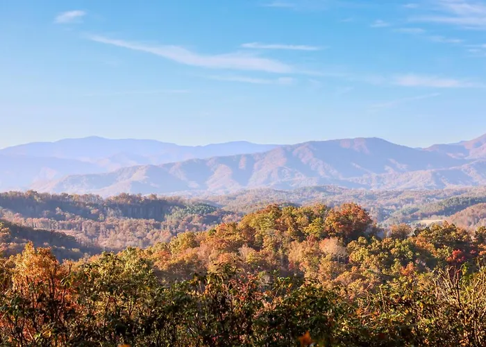 Outland Chalet & Suites Great Smoky Mountains
