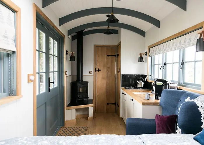 Skylark Shepherds Hut
