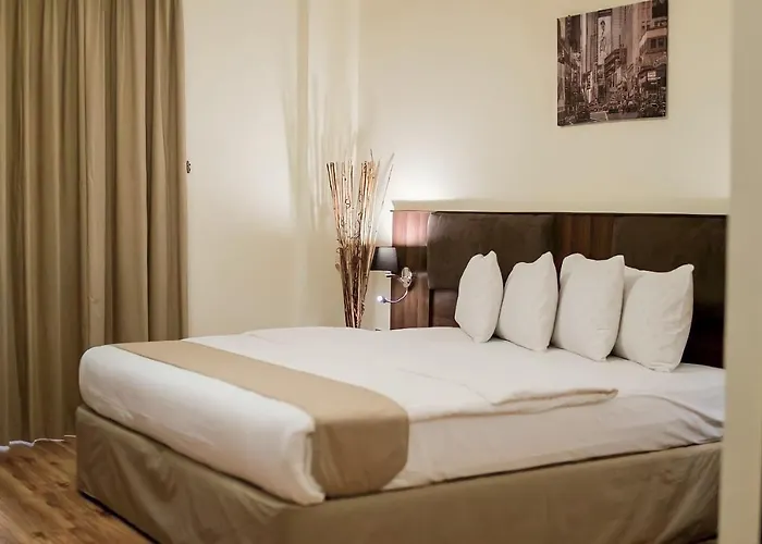 Weekdays Hotel