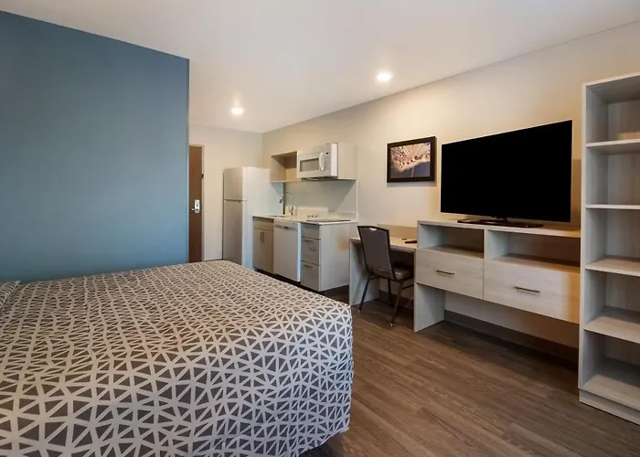Woodspring Suites Wixom - Novi