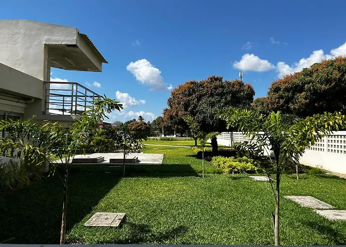 Inhambane Hotel Escola