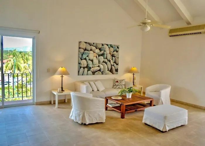 Los Patios Loft Suites