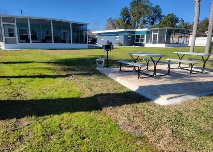 Camp St. Cabanas Unit 2 On Lake Dora