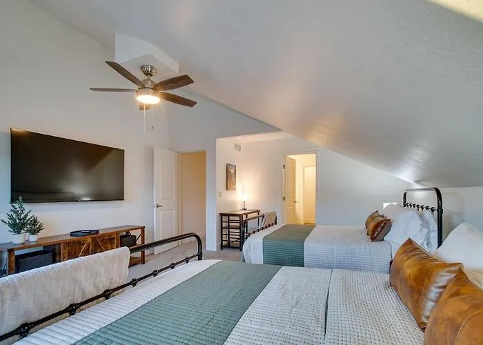Mccall Vacation Rental W/ Private Balcony & Grill!