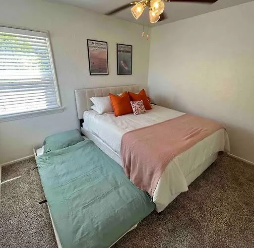 Entire Home By Newport Beach, Disneyland And Sna!
