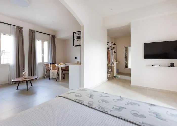 Limeria Studios & Maisonettes