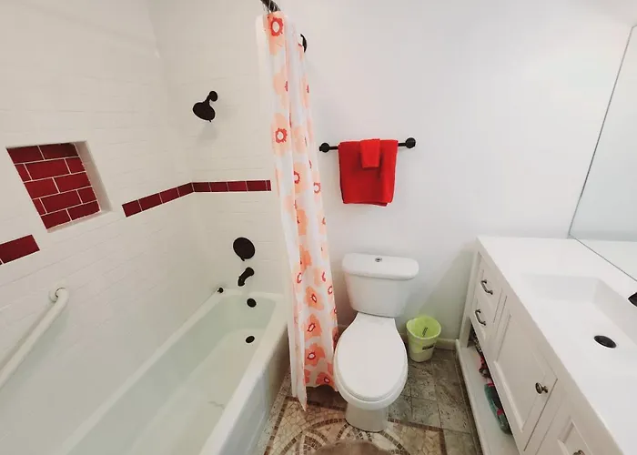 F3 Close To Front Heated Pool