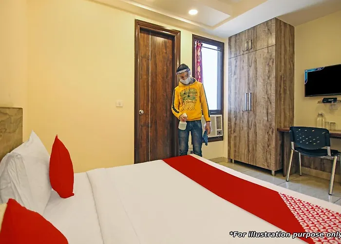 Oyo Hotel Pp Crown