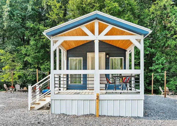 2 Villa D'Azur Luxury Tiny House Mins To Lake Guntersville, Downtown, Firepit