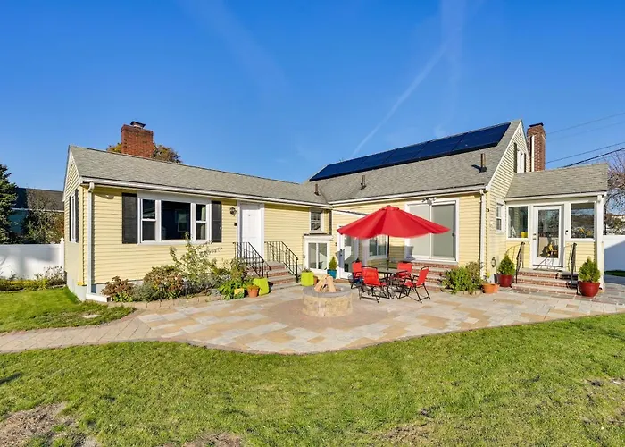 1 Mi To Downtown Salem: Studio W/ Fire Pit Access