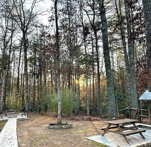 Beautiful & Peaceful Cabin W/ Deck Garden & Fire-Pit