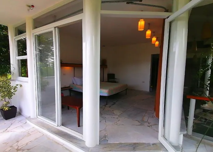 Lonos Circle Ocean View Room