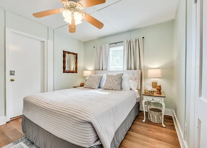 Dtwn St Marys Home Near Waterfront: Pets Welcome!