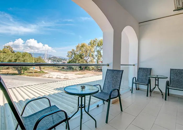Porto Marina Aparthotel