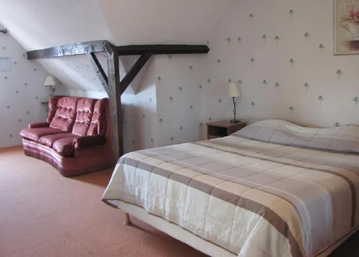Logis Hotel & Restaurant - Auberge De La Foret