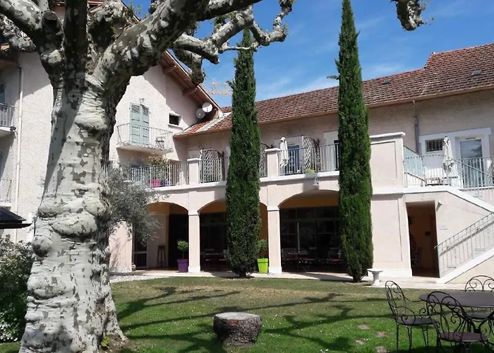 Logis Auberge Saint Simond