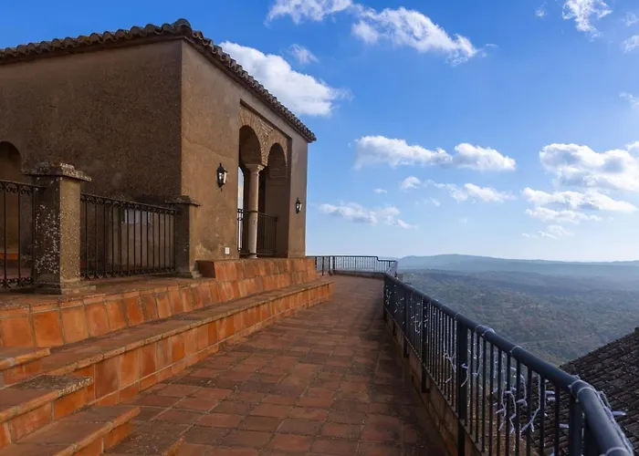 TUGASA Hotel Castillo de Castellar