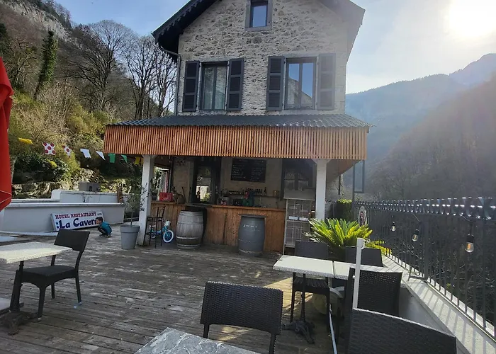 Auberge La Caverne
