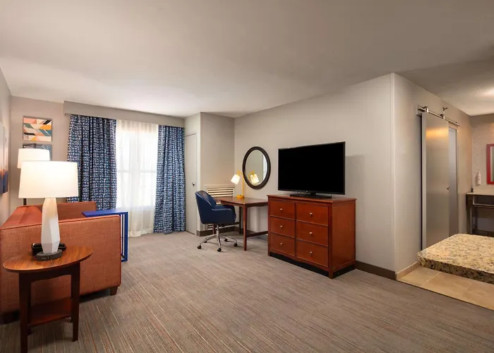 Hampton Inn & Suites El Paso-Airport