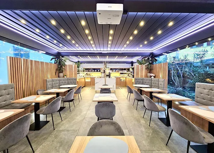 Canova Hotel