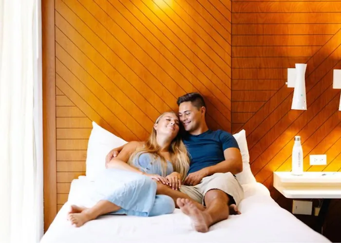 Oasis Hotel Waikiki