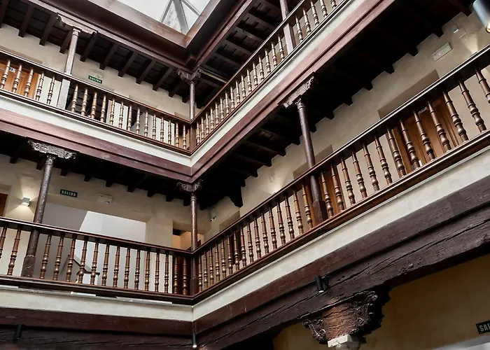 Hotel Mercader de Sedas